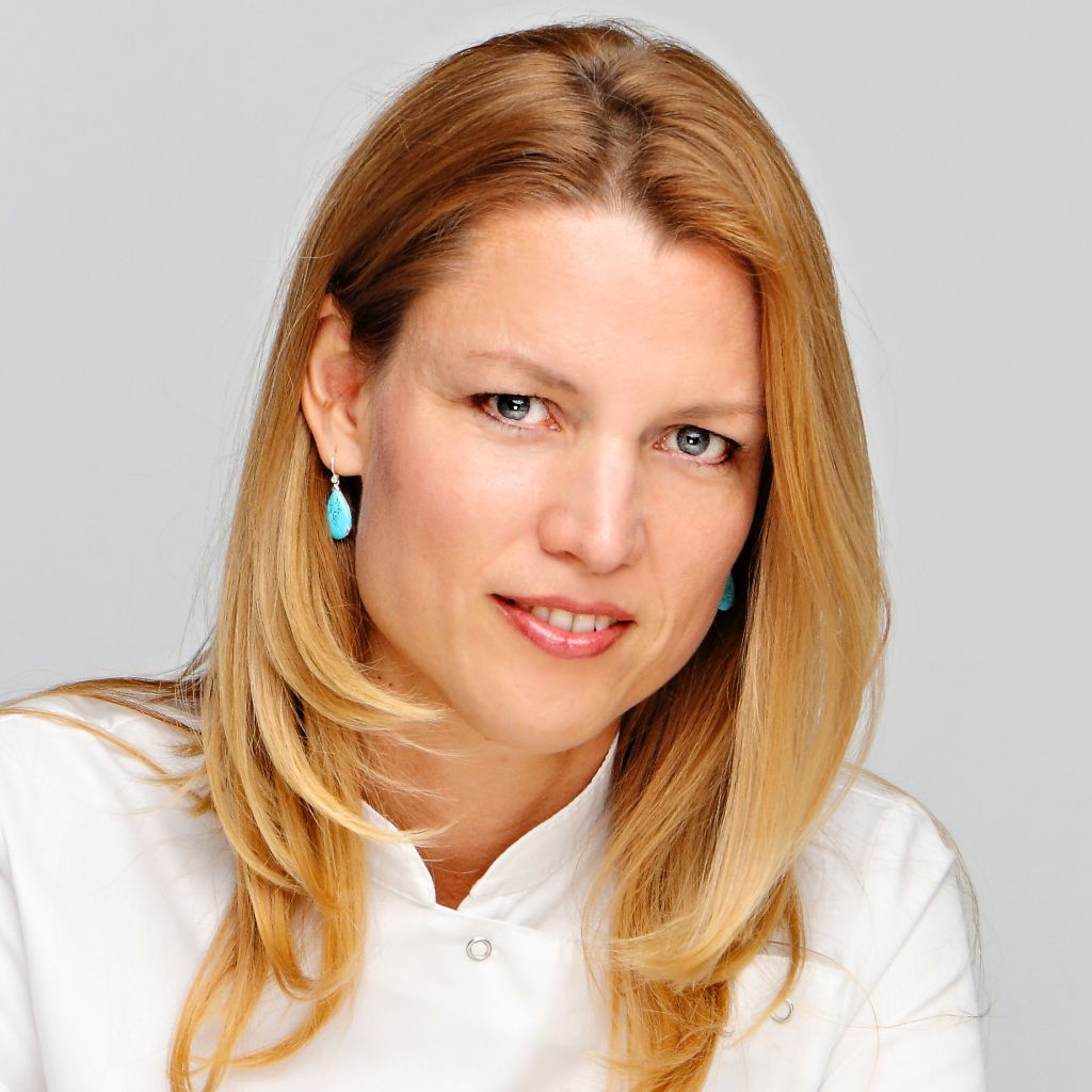 Mónika Wenczl MD