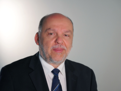 Róbert Veres MD PhD