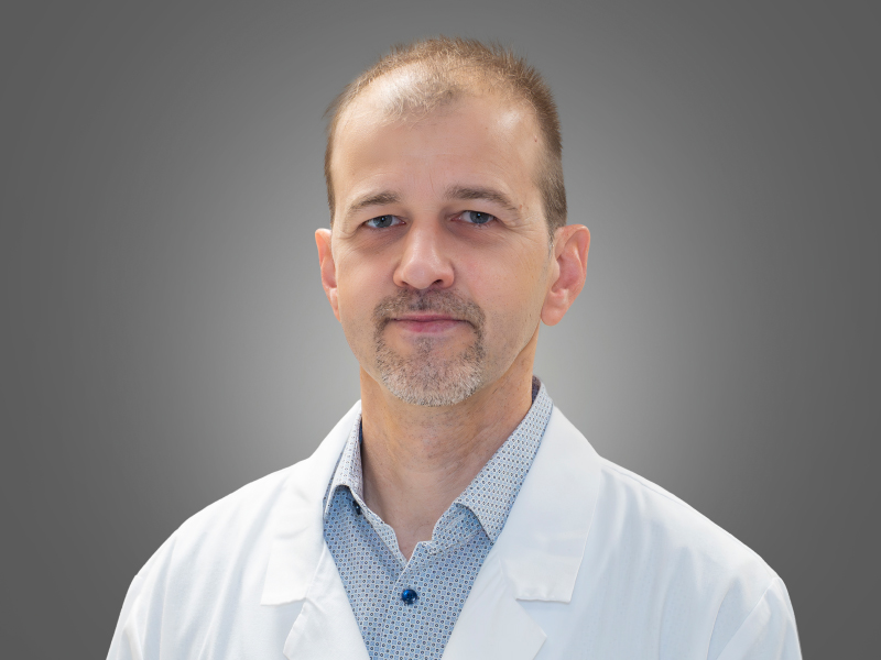 Dr. Dubravcsik Zsolt