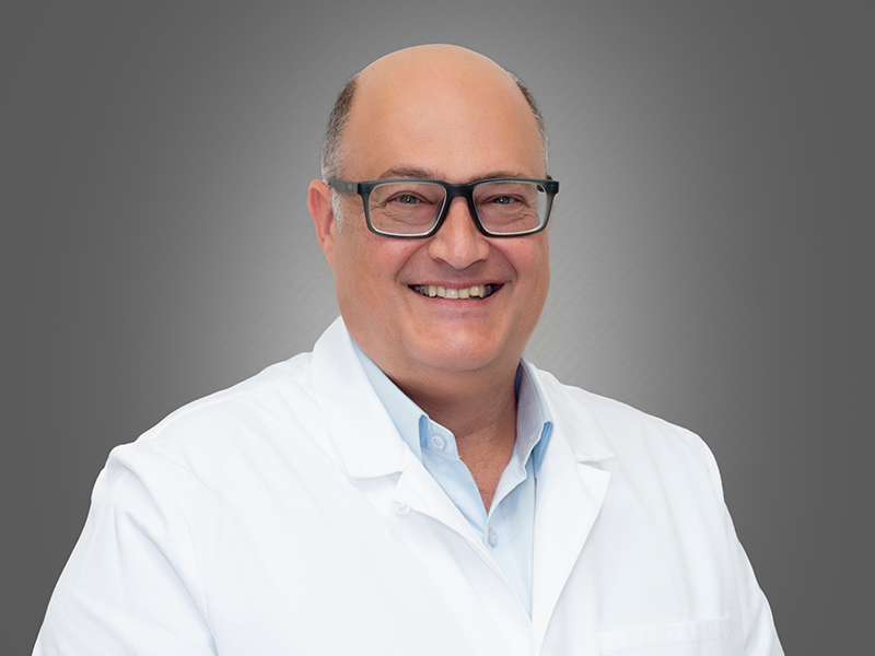 Dr. Dzsinich Máté