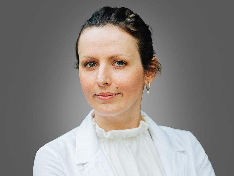 Dr. Kulcsár Dalma