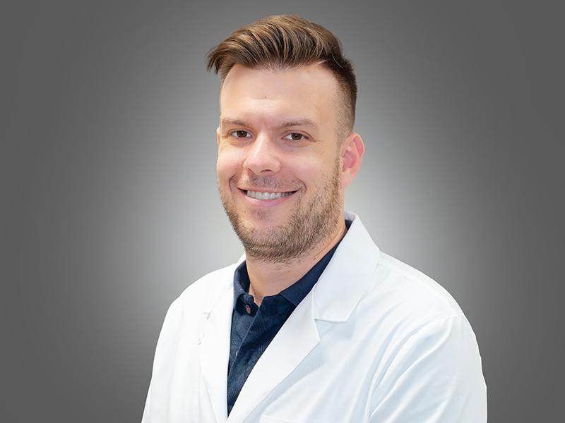 Dr. Takács Tamás