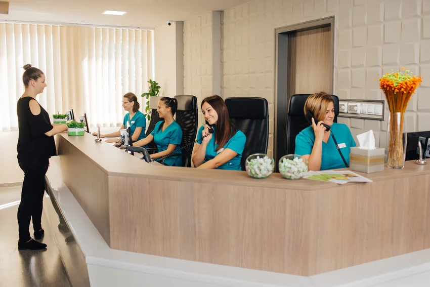 A Budai Egészségközpont recepciója.