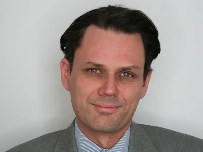 Huszty-Gergely-dr-400x300