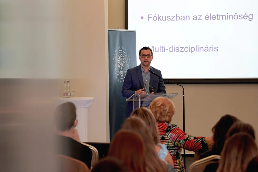 Modern gerincgyógyászat továbbképzés