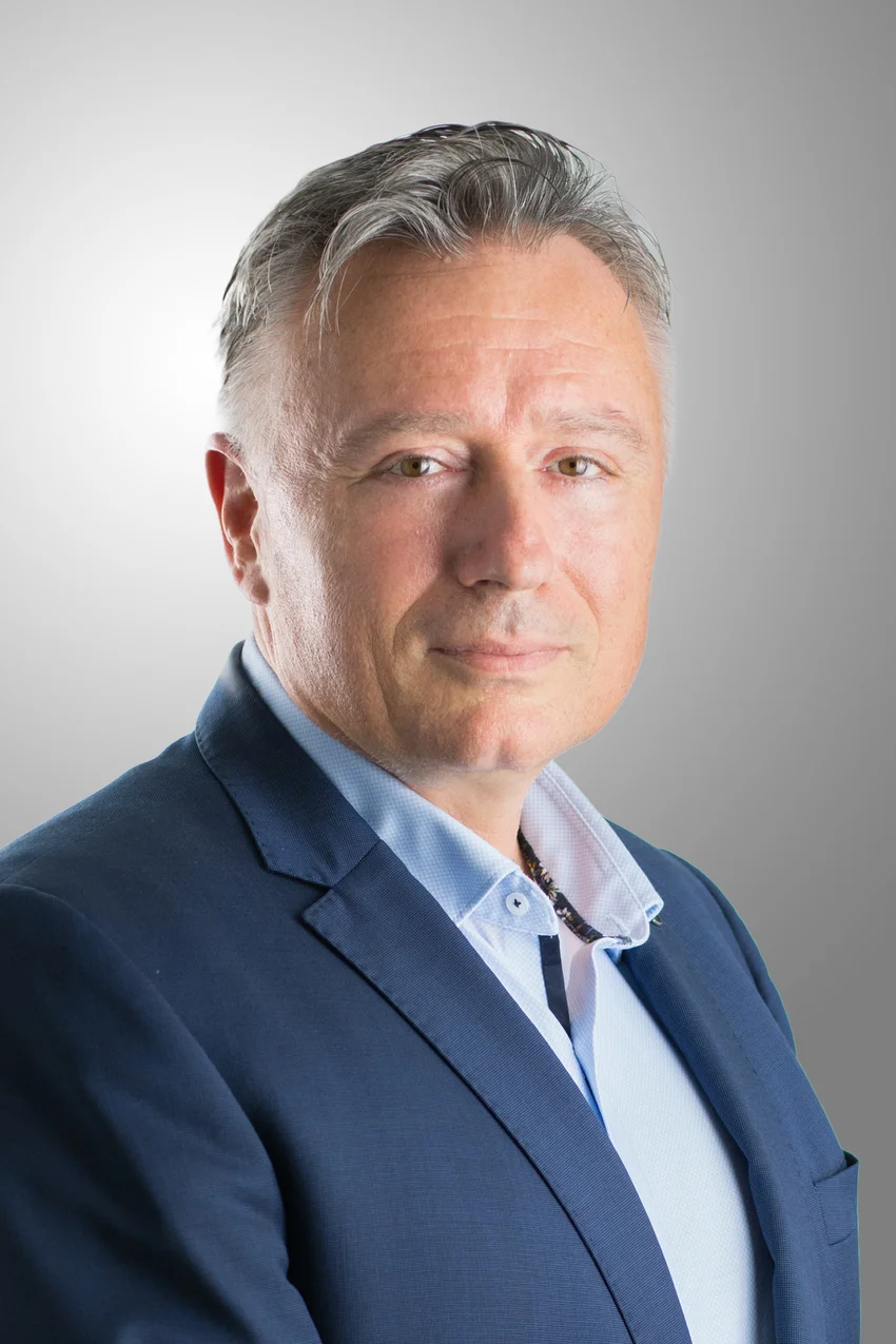 Dr. Csernavölgyi István