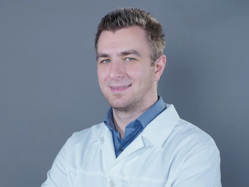 Dr. Márkus István a Budai Egészségközpont gerincgyógyász, gerincsebész szakorvosa