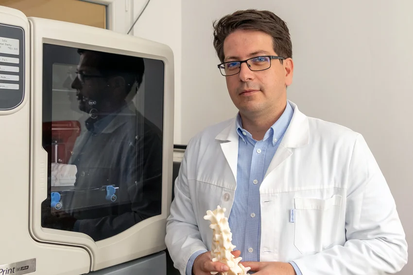 Beszélgetés Dr. Éltes Péterrel, az In Silico Biomechanikai Laboratórium vezetőjével