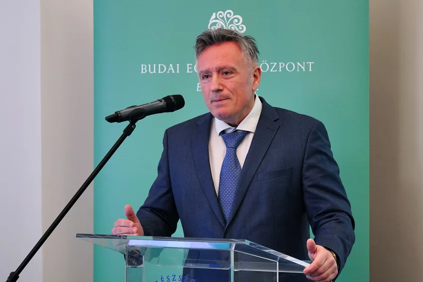 Törzsgárda-díjban részesültek leghűségesebb munkatársaink