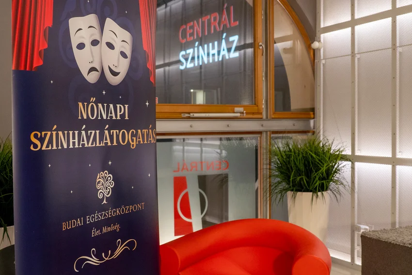 Nőnapi színházlátogatás