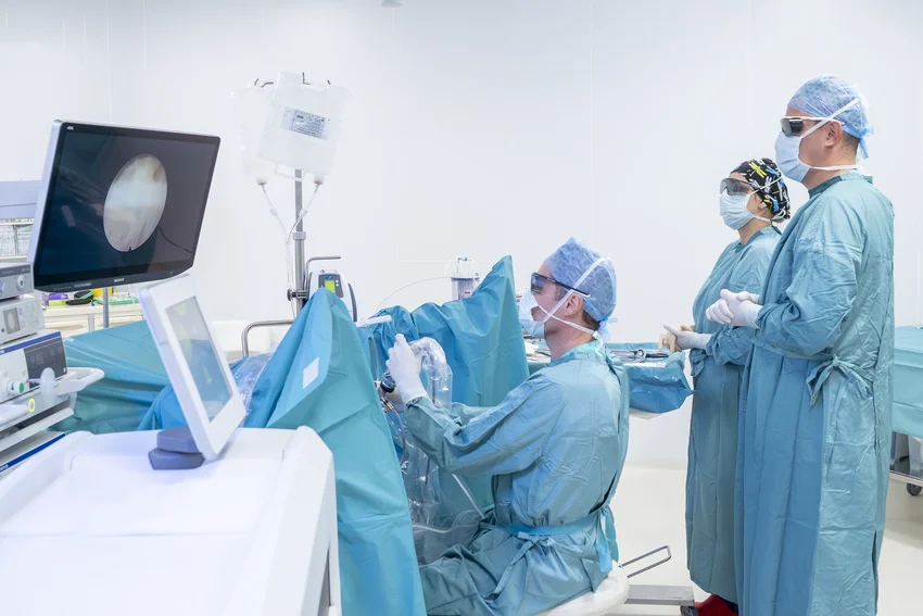 Országosan egyedülálló lézerrel fejlesztettük tovább urológiai részlegünket