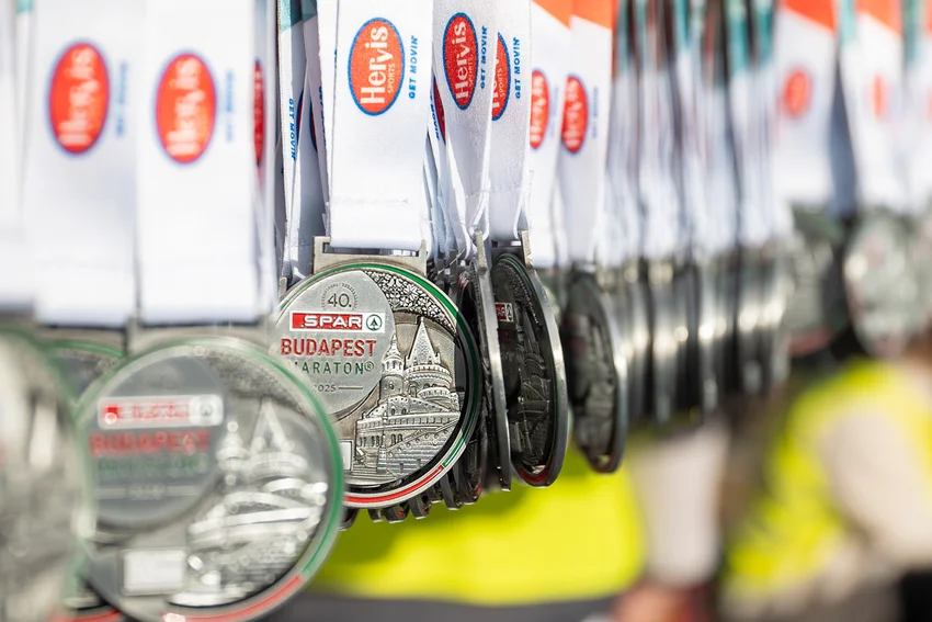 Rekordlétszáma a pályán - duplájára nőtt futócsapattal indultunk a hétvégi futófesztiválon