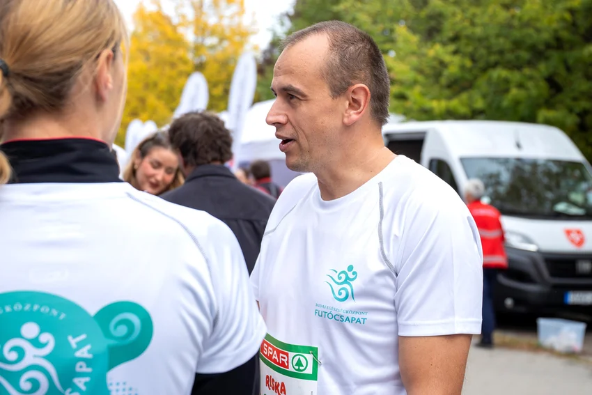 Rekordlétszáma a pályán - duplájára nőtt futócsapattal indultunk a hétvégi futófesztiválon