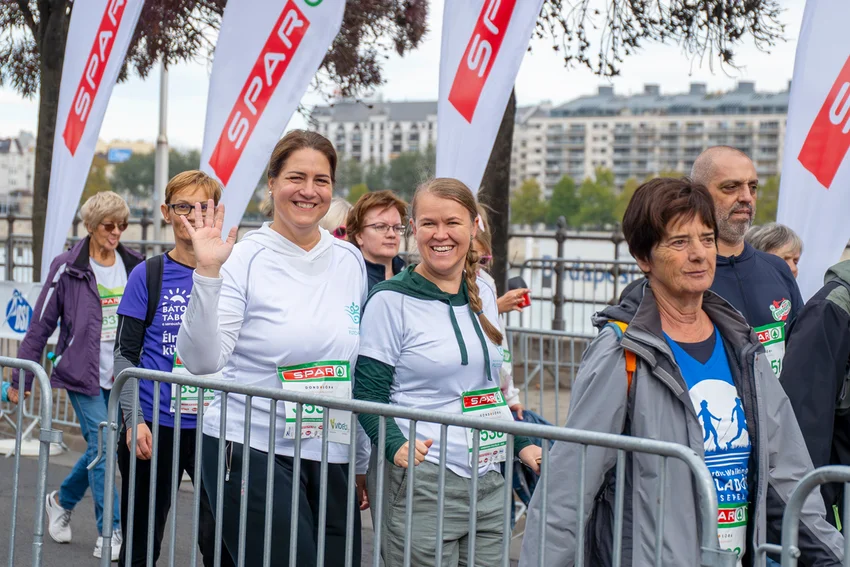 Rekordlétszáma a pályán - duplájára nőtt futócsapattal indultunk a hétvégi futófesztiválon