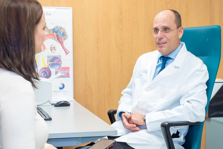 „A modern fül-orr-gégészet szépsége, hogy szinte mindenre van már kíméletes megoldás” – Interjú Dr. Helfferich Frigyessel