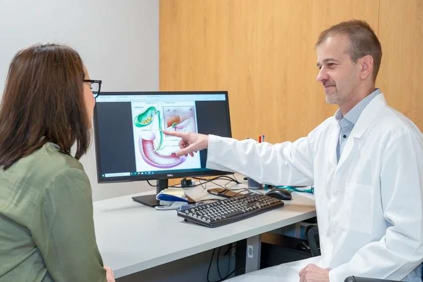 Az epekő meglepő tünetekkel is jelentkezhet – Interjú Dr. Dubravcsik Zsolt gasztroenterológussal