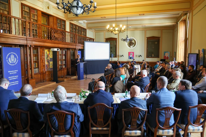 Semmelweis Egyetem habilitációs kollokvium – Dr. Lazáry Áron PhD tudományos előadása és fokozatszerzése
