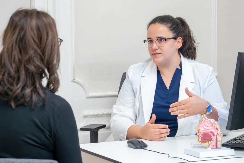 A fül-orr-gégészetben is szép számmal terjednek tévhitek – Interjú Dr. Keresztély Zsuzsannával