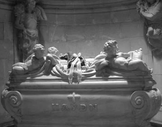 Orrpolypózis és sírgyalázás - a négyszer eltemetett Joseph Haydn története