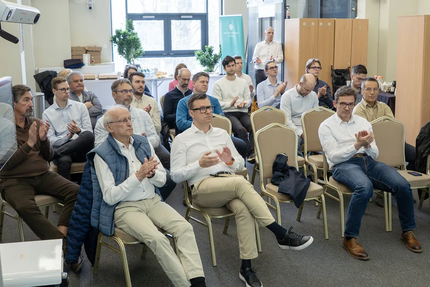 Robotasszisztált térdprotézis-sebészet: több mint egy év tapasztalatait adtuk tovább a BEK Akadémián