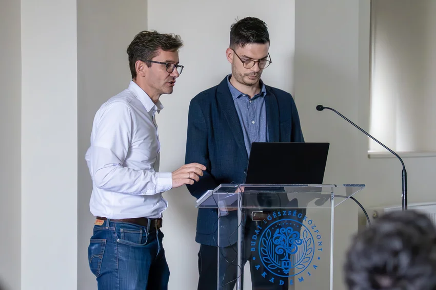 Robotasszisztált térdprotézis-sebészet: több mint egy év tapasztalatait adtuk tovább a BEK Akadémián