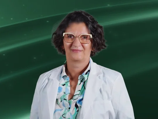 Dr. Lajos Éva
