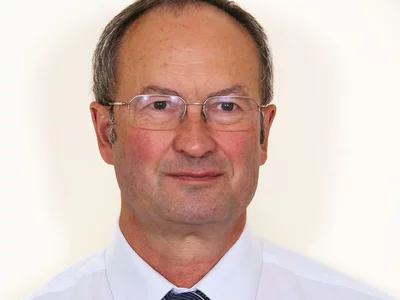 Dr. Sólyom László