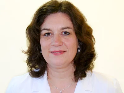 Dr. Lakosi Gabriella