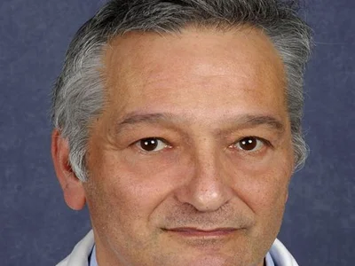 András Rosta MD