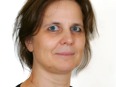 Dr. Szathmáry Enikő