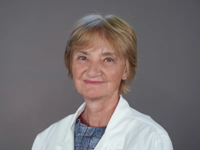 Eszter Kovács, MD