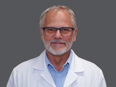 Dr. Szabó József a Budai Egészségközpont sebész szakorvosa