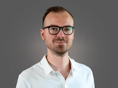 Kindlinger Balázs a Budai Egészségközpont gyógymasszőre