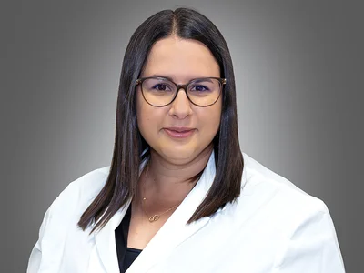 Dr. Szakál-Tóth Zsófia 